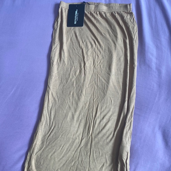 MIDI skirt - Picture 1 of 1